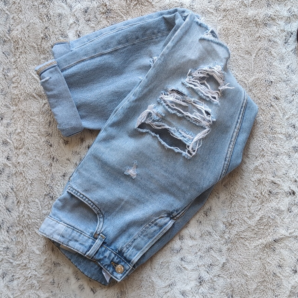 & Denim Boyfriend Low Waist Destructed Jeans - Picture 6 of 6
